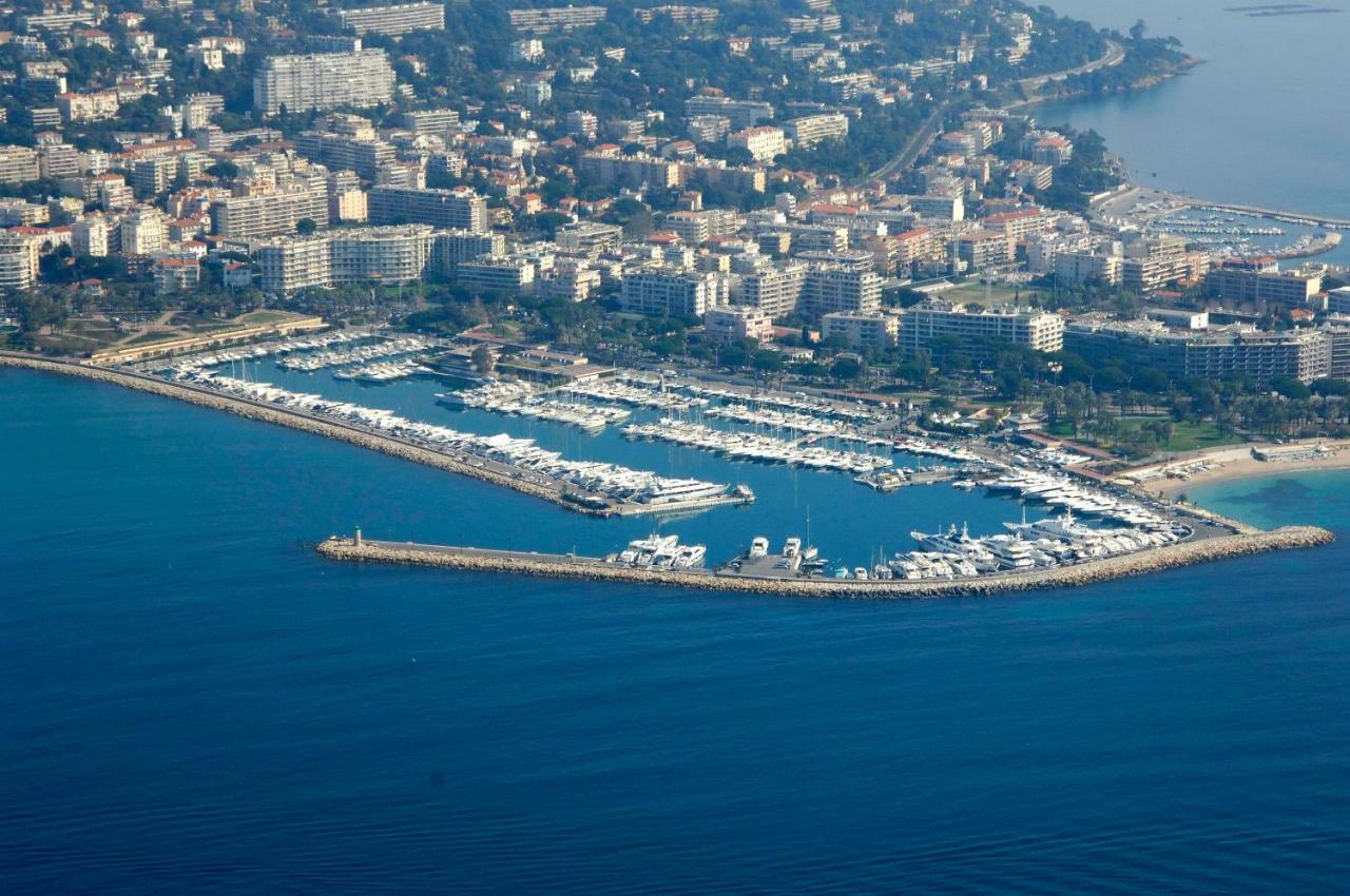 Blvd De La Croisette 82A, Cannes, La Reale Exterior photo